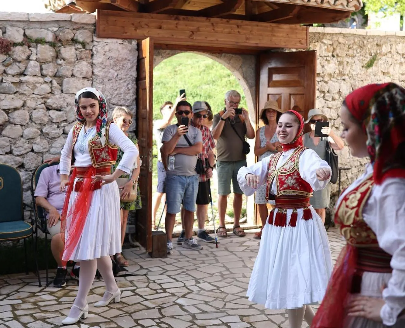 Kruja Albergo Diffuso , Inside Kruja Castle Hotel