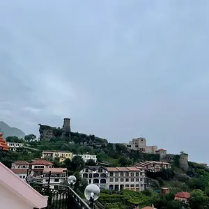 --hotel Deal-- With Castle View Отель
